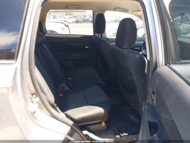 2016 MITSUBISHI OUTLANDER JA4AD3A31GZ065863 Photo 7