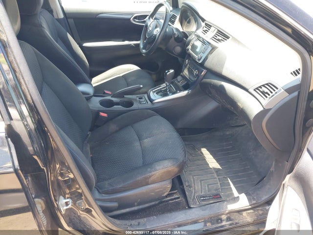 3N1CB7AP8HY264227 Nissan 2017
