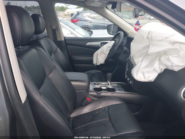 5N1DR2MM6KC590492 Nissan Pathfinder