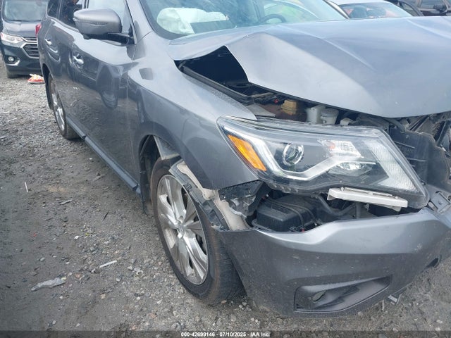 5N1DR2MM6KC590492 Nissan Pathfinder