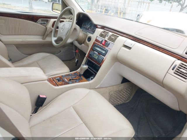 1999 MERCEDES-BENZ E 320 WDBJF65H9XA922001 Photo 4