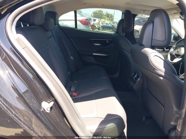 W1KAF4HB6PR127394 Mercedes-Benz m254