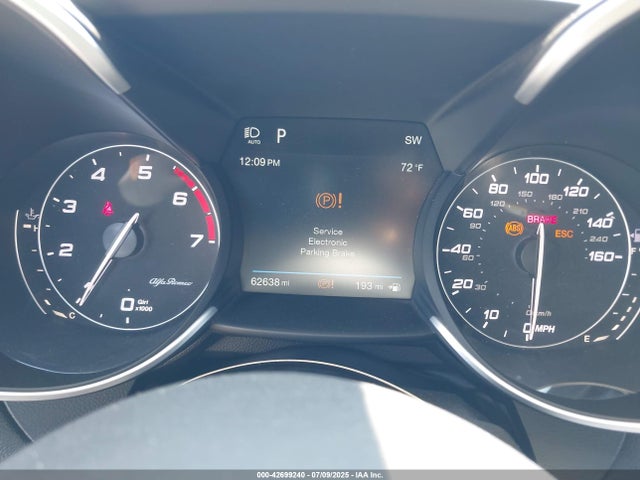 ZARFAEDN7H7532266 Alfa Romeo giulia (952)