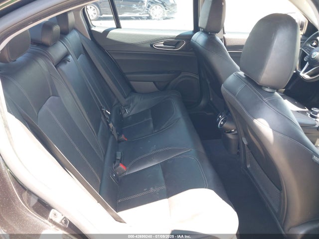 ZARFAEDN7H7532266 Alfa Romeo giulia (952)