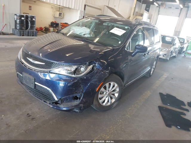 2C4RC1BGXJR353609 Chrysler 2018