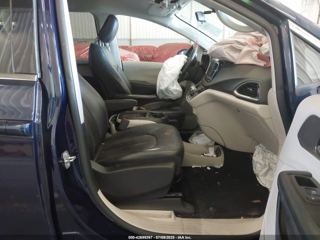 2C4RC1BGXJR353609 Chrysler 2018