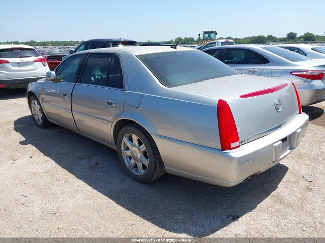 2007 CADILLAC DTS 1G6KD57YX7U163444 Photo 2