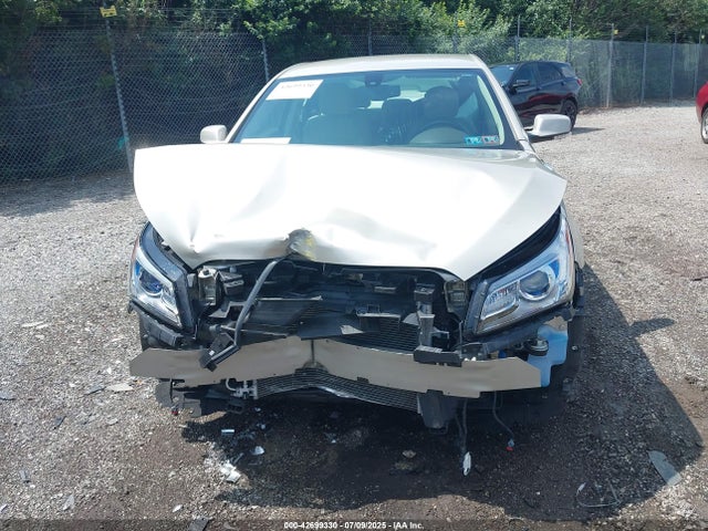 1G4GB5G39EF121065 Buick lfx