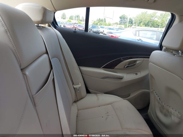 1G4GB5G39EF121065 Buick lfx