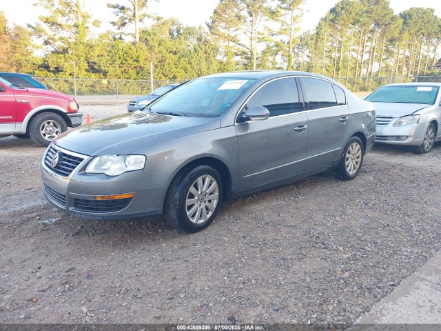 2008 Volkswagen Passat Turbo მანქანა იყიდება აუქციონზე, vin: WVWJK73CX8P109727, აუქციონის ნომერი: 42699398