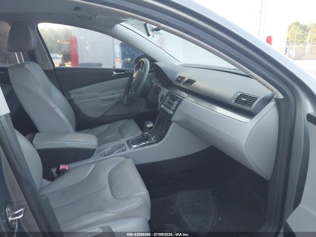 2008 Volkswagen Passat Turbo მანქანა იყიდება აუქციონზე, vin: WVWJK73CX8P109727, აუქციონის ნომერი: 42699398