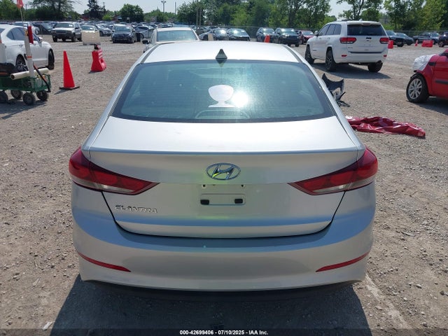 5NPD84LF5HH168765 Hyundai Elantra