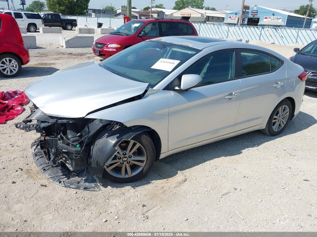 5NPD84LF5HH168765 Hyundai Elantra