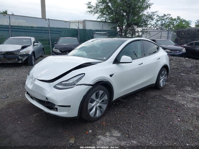 7SAYGDEE2PA121795 Tesla Model Y