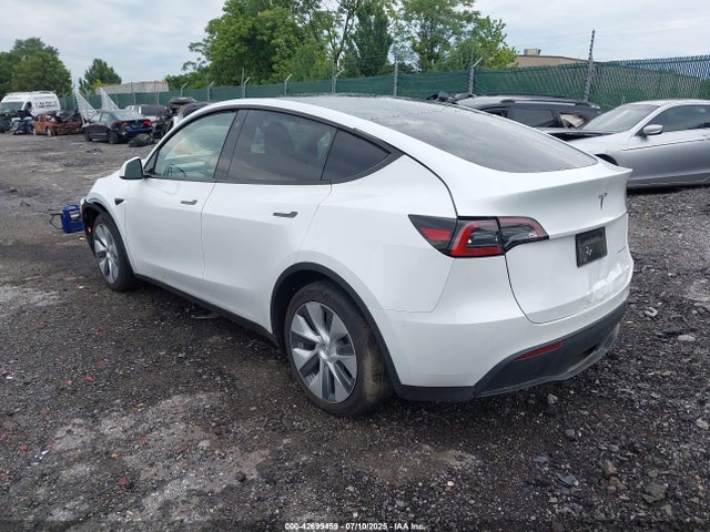 7SAYGDEE2PA121795 Tesla Model Y