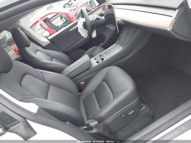 7SAYGDEE2PA121795 Tesla Model Y