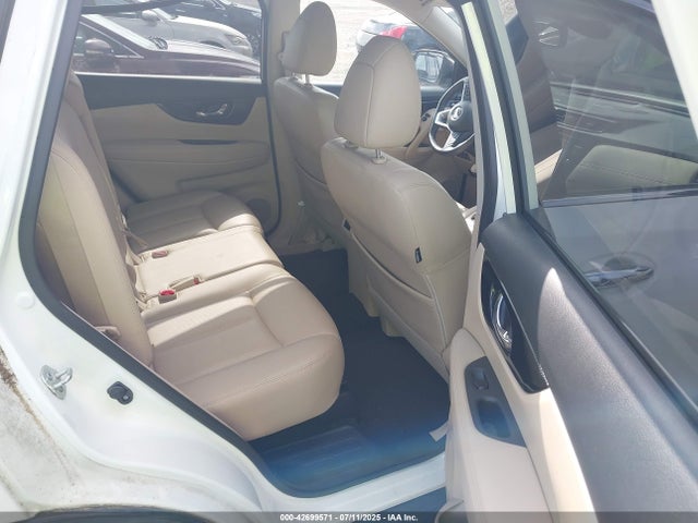 JN8AT2MV9JW341090 Nissan Rogue