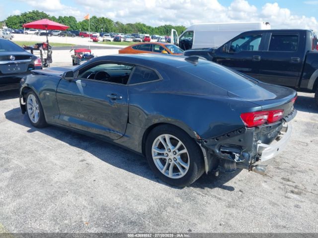 2021 CHEVROLET CAMARO 1G1FB1RX3M0126832 Photo 2