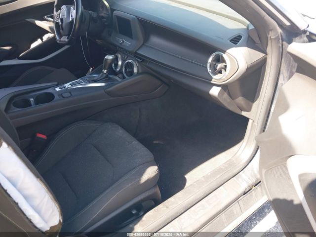 2021 CHEVROLET CAMARO 1G1FB1RX3M0126832 Photo 4