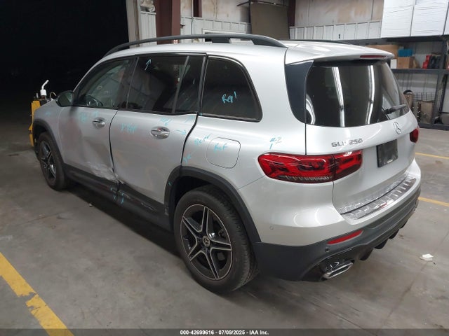 W1N4M4GB0LW027858 Mercedes-Benz m260