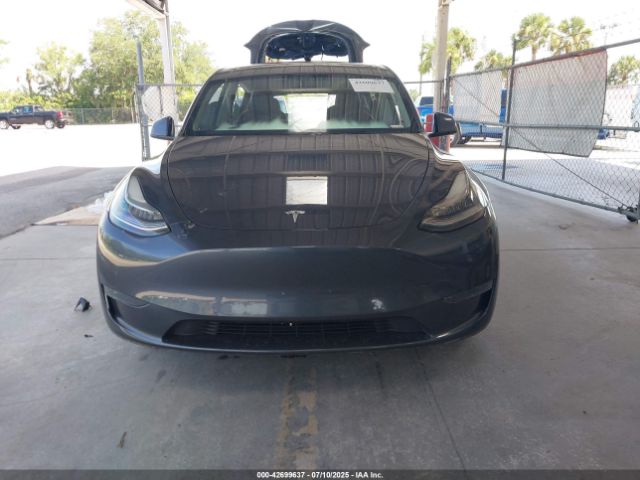 2021 TESLA MODEL Y 5YJYGDEE7MF060519 Photo 9
