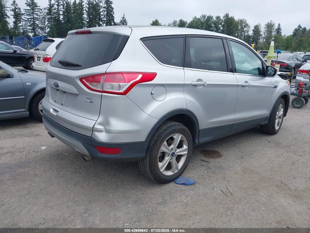1FMCU9GX3GUB75852 Ford 2016