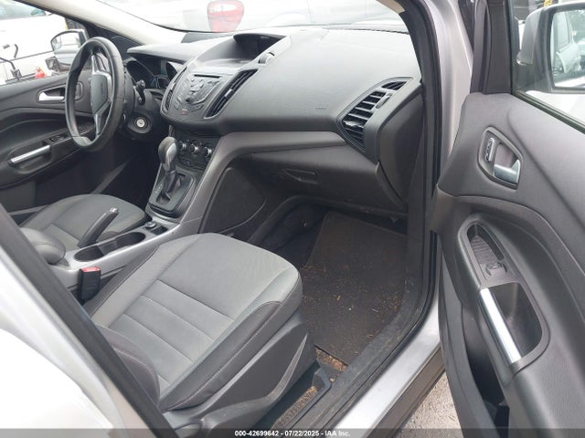 1FMCU9GX3GUB75852 Ford 2016