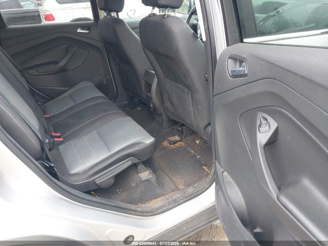 1FMCU9GX3GUB75852 Ford 2016