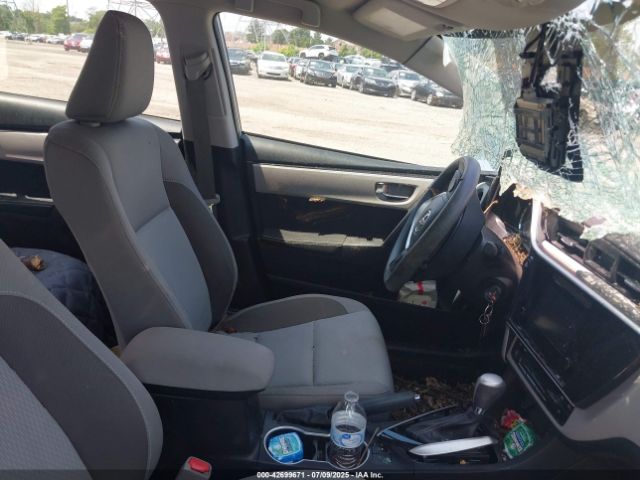 2018 TOYOTA COROLLA 2T1BURHEXJC092484 Photo 4