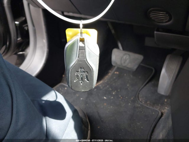 Maserati m156b 2017 ZAM57RSA2H1242396 Image 11