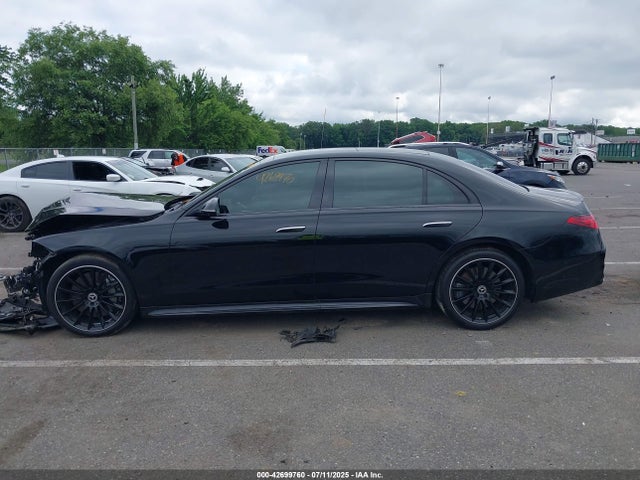 W1K6G7GB4NA128240 Mercedes-Benz m176