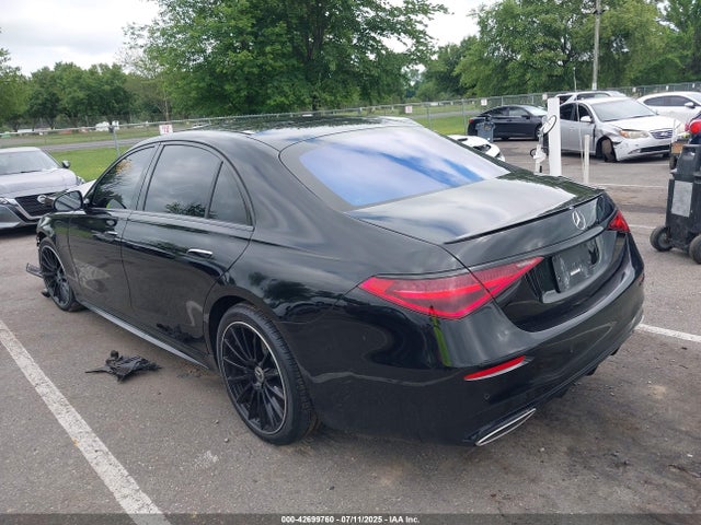 W1K6G7GB4NA128240 Mercedes-Benz m176