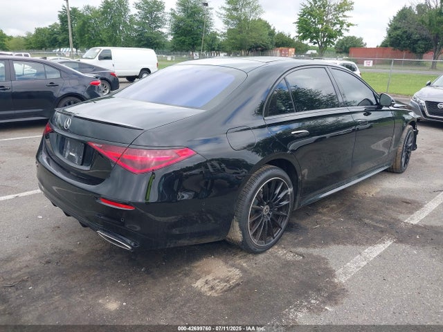 W1K6G7GB4NA128240 Mercedes-Benz m176