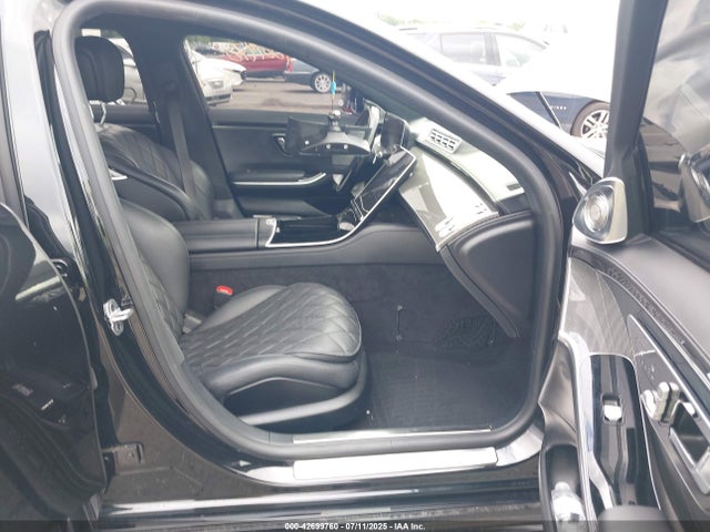 W1K6G7GB4NA128240 Mercedes-Benz m176