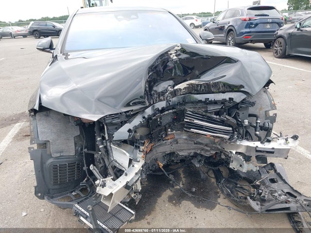 W1K6G7GB4NA128240 Mercedes-Benz m176