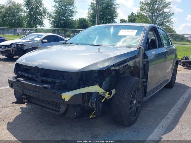 3VWD17AJ8EM247640 Volkswagen Jetta