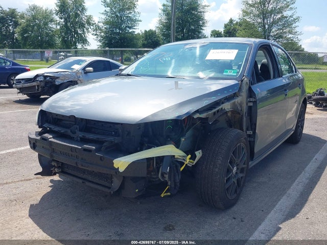3VWD17AJ8EM247640 Volkswagen Jetta