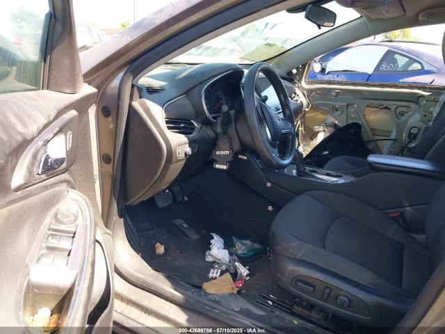 Chevrolet lfv - direct injection, variable valve timing, gen 1 2020 1G1ZD5ST9LF069456 Image 5