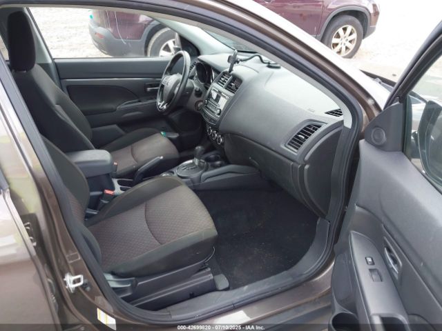 2017 MITSUBISHI OUTLANDER SPORT JA4AR3AU3HZ014652 Photo 4