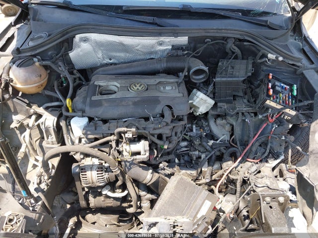 WVGAV7AX1FW536449 Volkswagen 2015