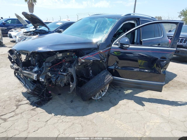 WVGAV7AX1FW536449 Volkswagen 2015