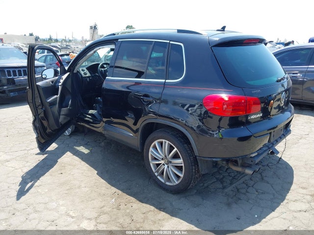 WVGAV7AX1FW536449 Volkswagen 2015