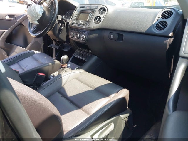 WVGAV7AX1FW536449 Volkswagen 2015