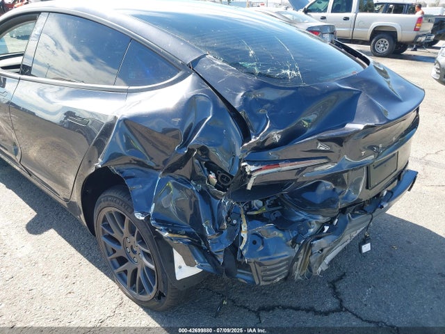 2025 TESLA MODEL 3 5YJ3E1EA1SF039478 Photo 5