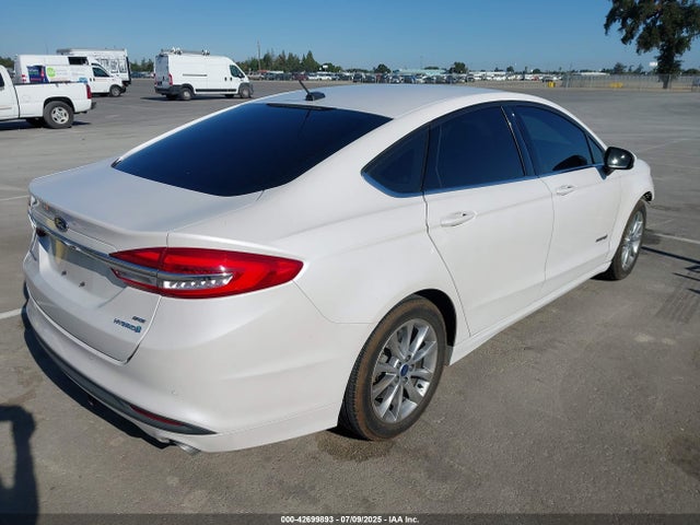 Ford 2.0l 4v atk hev 2017 3FA6P0LU5HR129986 Image 4