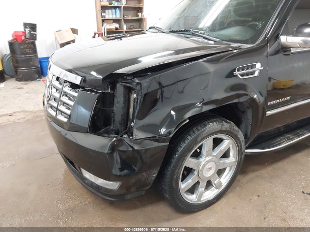 2011 CADILLAC ESCALADE 1GYS4BEF2BR339213 Photo 5