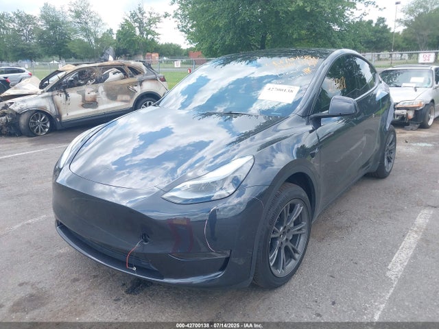 2024 TESLA MODEL Y 7SAYGDED9RF213760 Photo 1