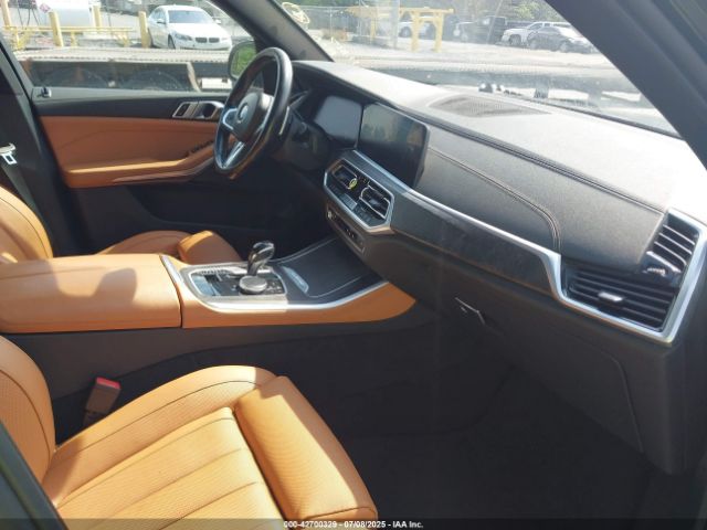 2022 BMW X5 5UXCR6C07N9L28695 Photo 4