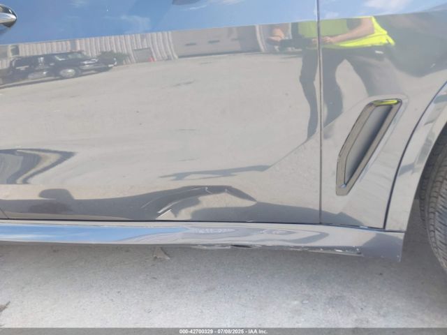 2022 BMW X5 5UXCR6C07N9L28695 Photo 5