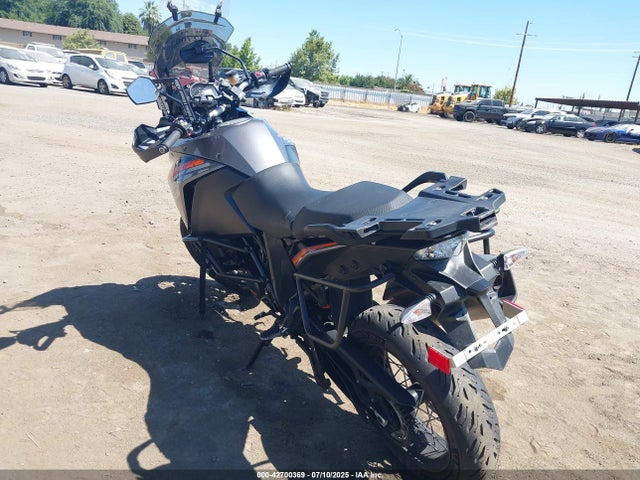 2014 KTM 1190 VBKV19406EM910137 Photo 2